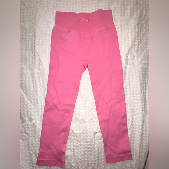 Fashion Nova Pink Gym tights - Picture 2 of 4